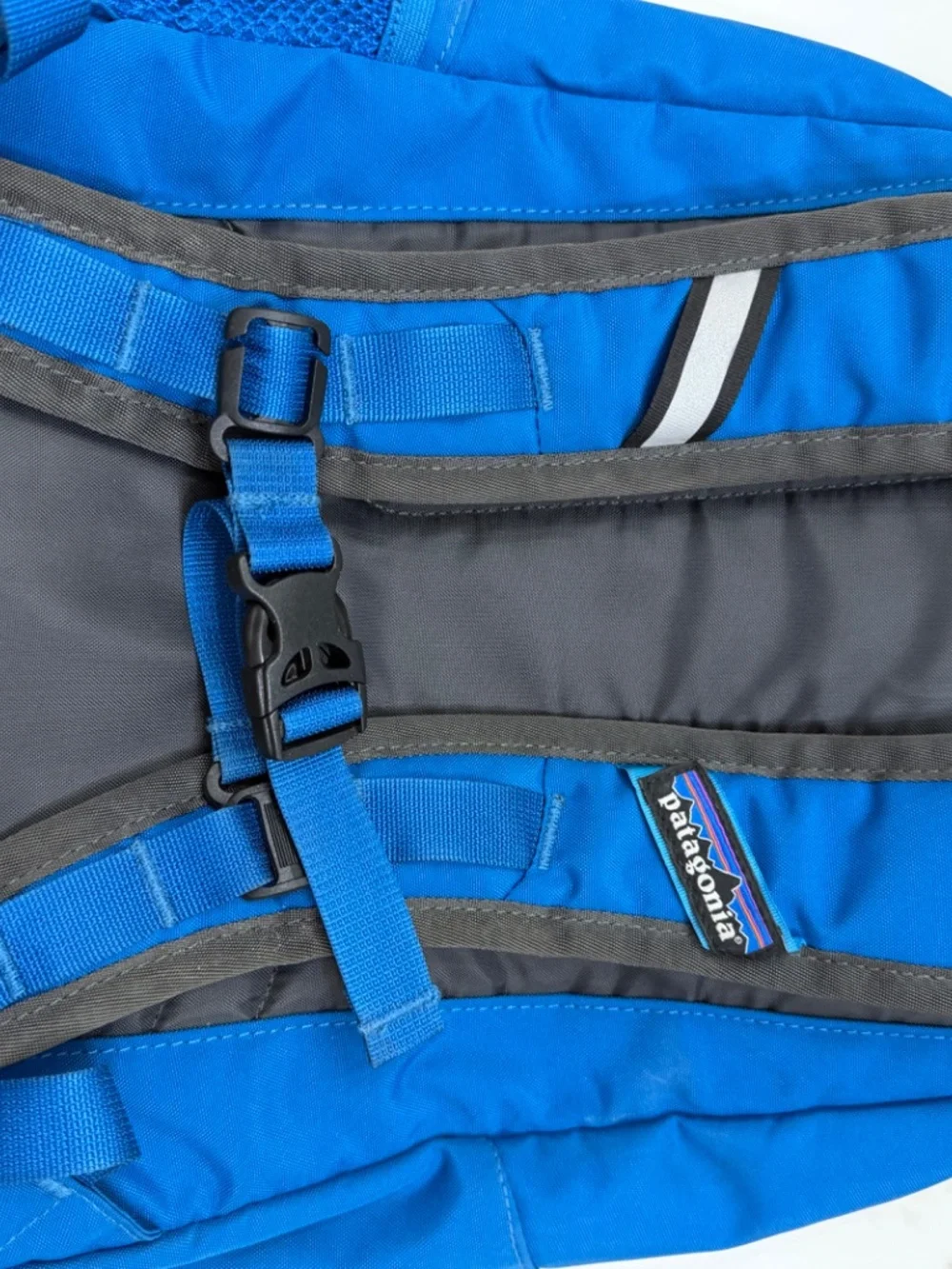 Patagonia Kids Refugio 15L Gym Backback Outdoor Hiking Trail Bag Blue Orange